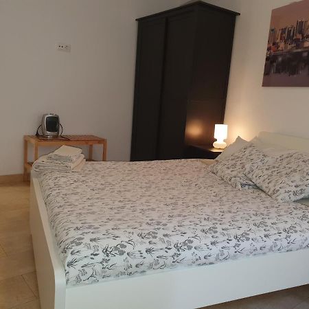 Apartamentos Naranja Y Limon Βαλένθια Εξωτερικό φωτογραφία